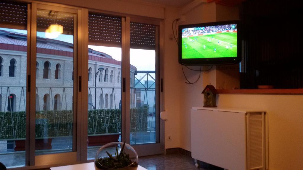 Apartamento El Mirlo Blanco Вилена Екстериор снимка